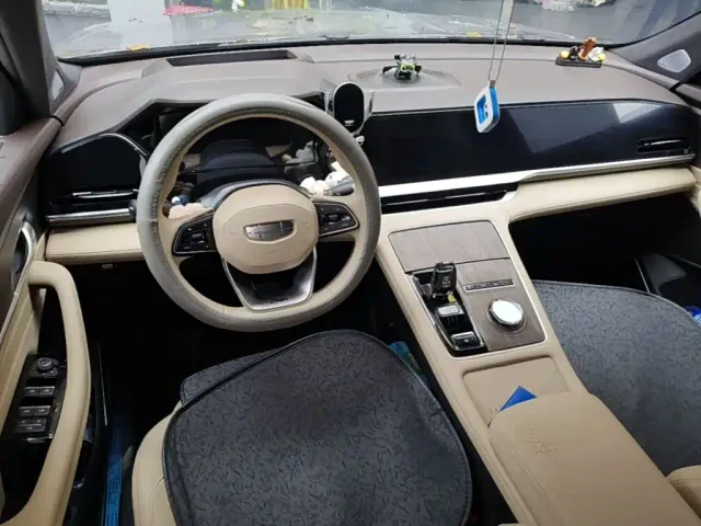 Geely Xingyue L — Фото автомобиля 9