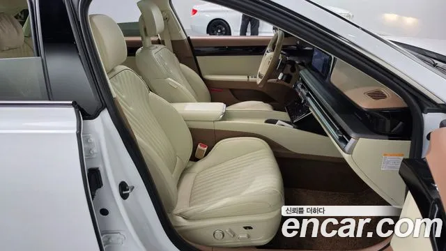 Hyundai Grandeur GN7 — Фото автомобиля 16