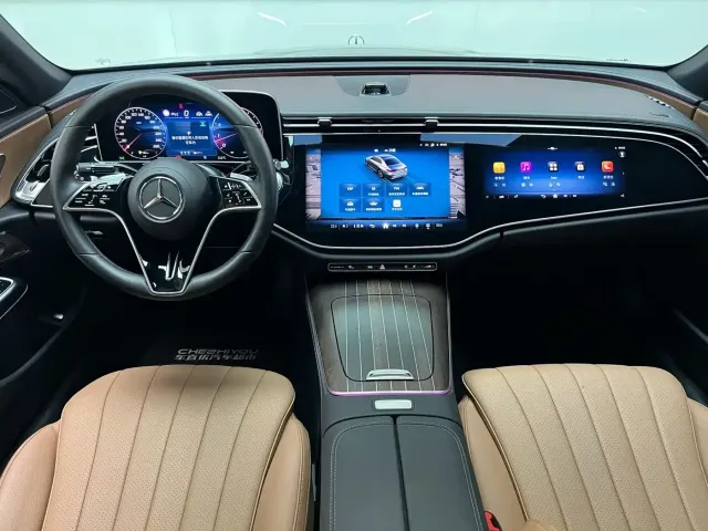Mercedes-Benz E-Class — Фото автомобиля 12