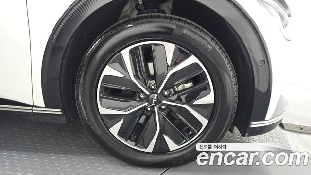 Kia EV6 — Фото автомобиля 21