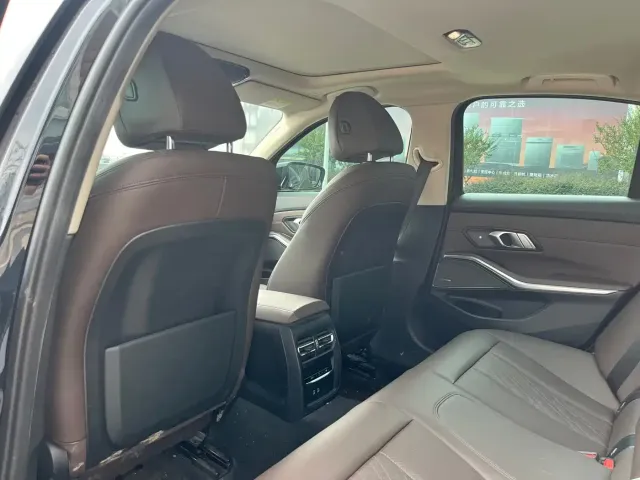 BMW 3 Series — Фото автомобиля 6