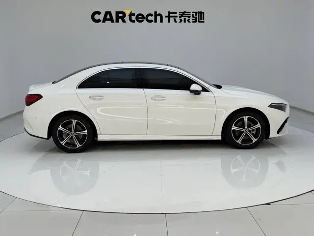 Mercedes-Benz A-Class — Фото автомобиля 4