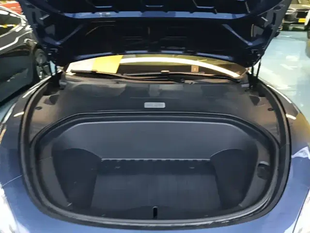 Xiaomi SU7 — Фото автомобиля 19