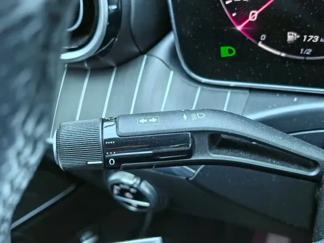 Mercedes-Benz C-Class — Фото автомобиля 10