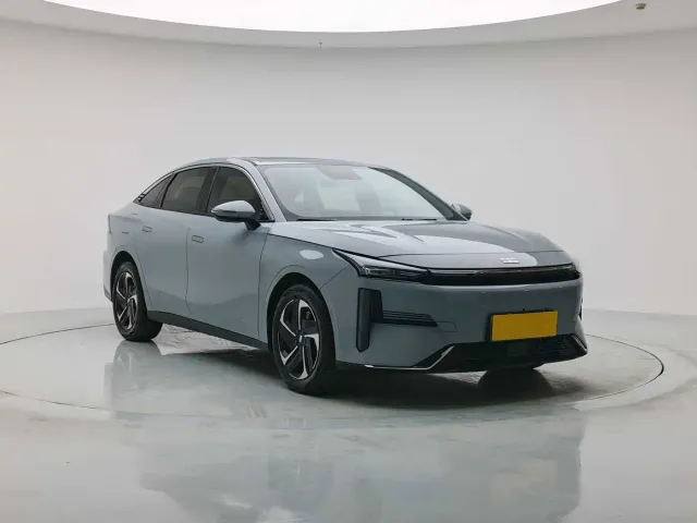 Geely Galaxy L6 — Фото автомобиля 3