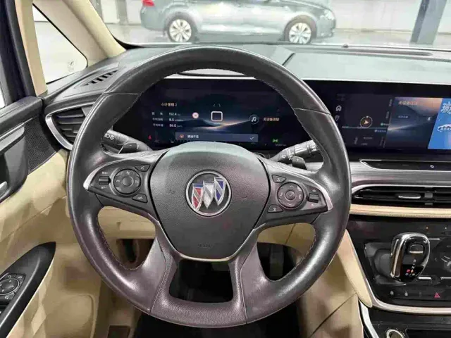 Buick GL8 — Фото автомобиля 7