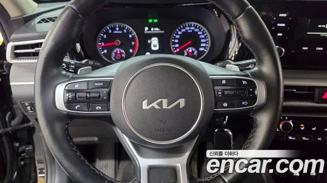 Kia K5 — Фото автомобиля 13