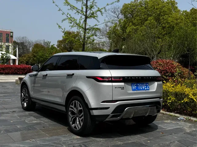 Land Rover Range Rover Evoque — Фото автомобиля 4