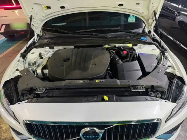 Volvo S60 — Фото автомобиля 19
