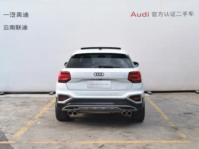 Audi Q2L — Фото автомобиля 5