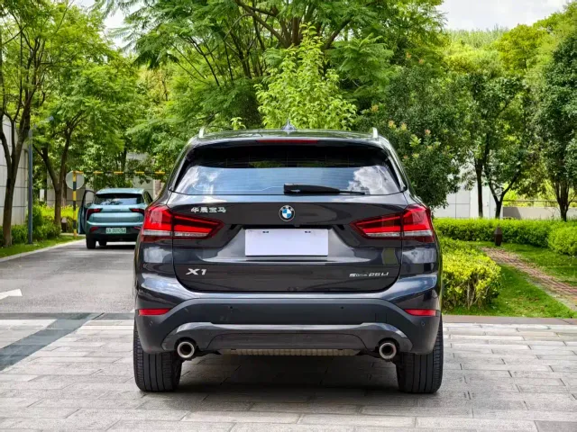 BMW X1 — Фото автомобиля 6