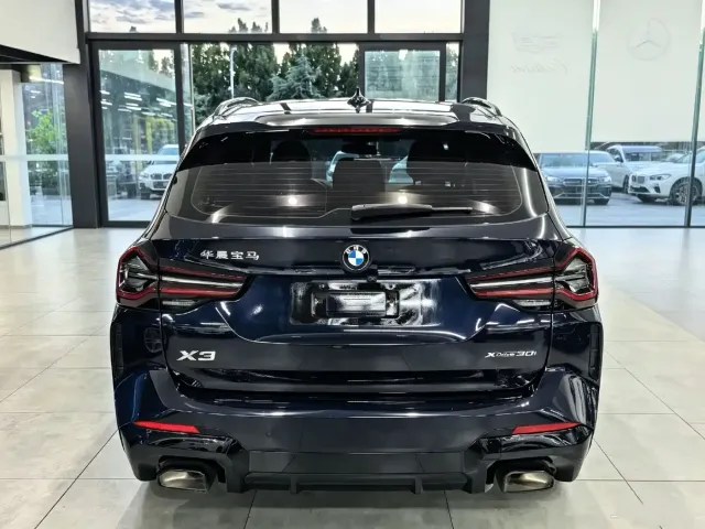 BMW BMW X3 2022 xDrive30i Leading M Night Package — Фото автомобиля 5