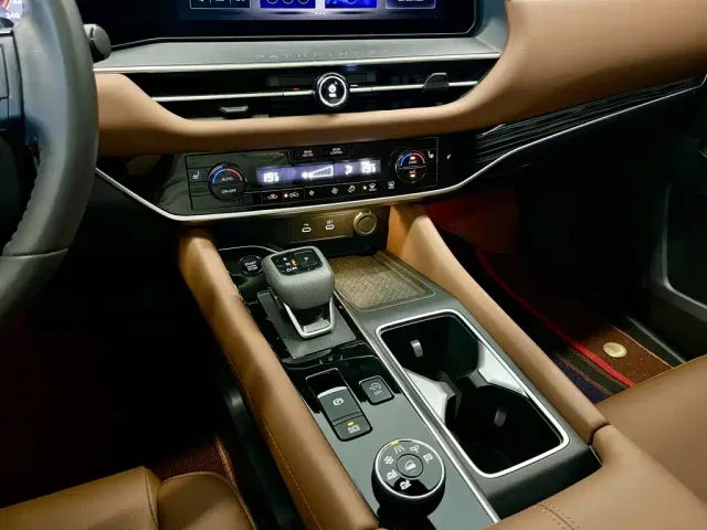 Nissan Terra — Фото автомобиля 20