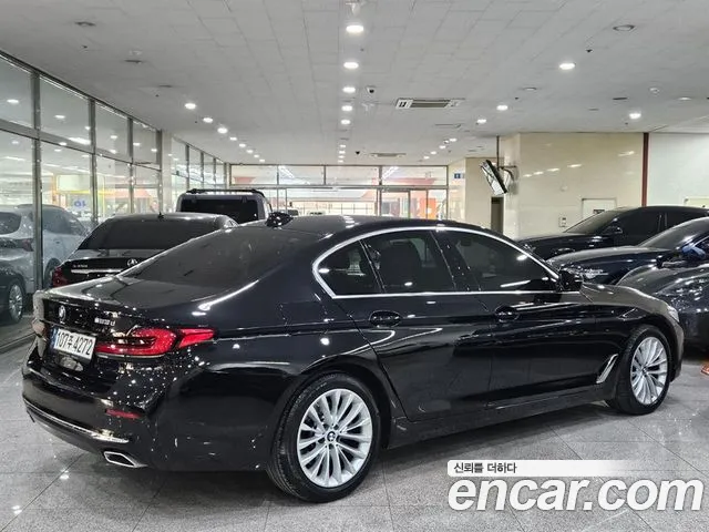 BMW 5 Series G30 — Фото автомобиля 3