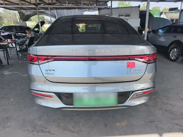 BYD Qin PLUS — Фото автомобиля 5