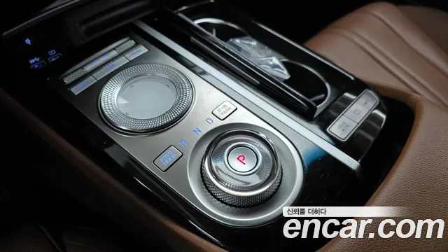 Genesis G80 Бензин 2.5 турбо AWD — Фото автомобиля 9