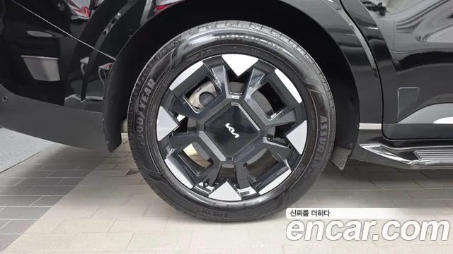 Kia Carnival 4th Gen — Фото автомобиля 5