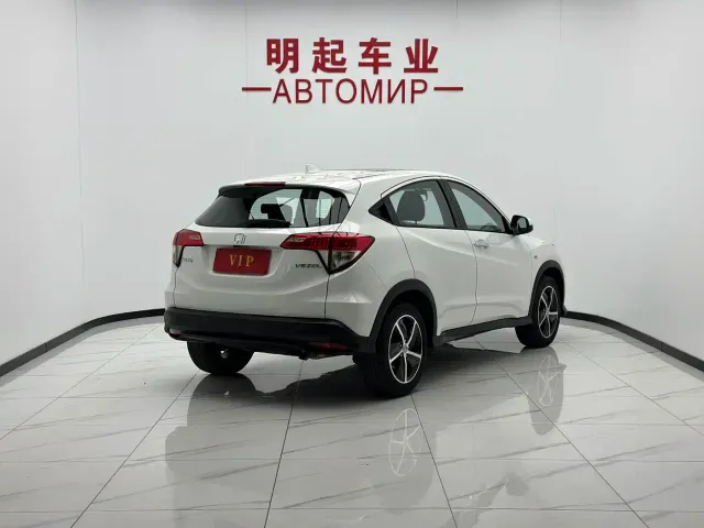Honda Vezel — Фото автомобиля 8