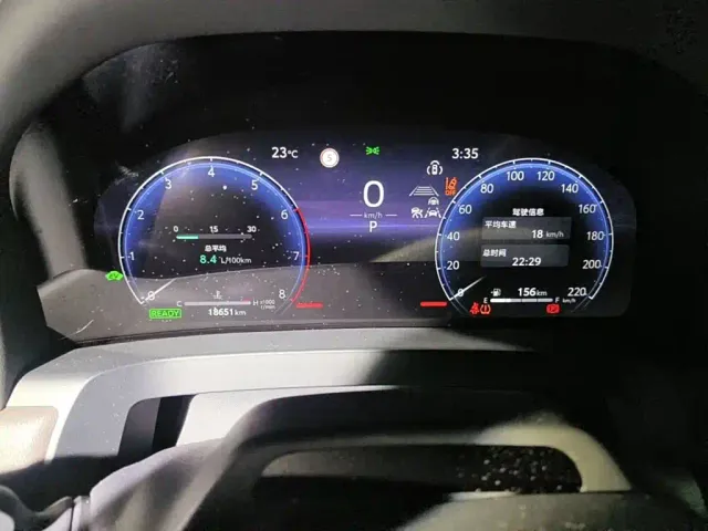 Toyota Alphard — Фото автомобиля 4
