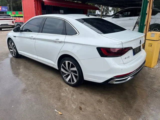 Volkswagen Sagitar — Фото автомобиля 10