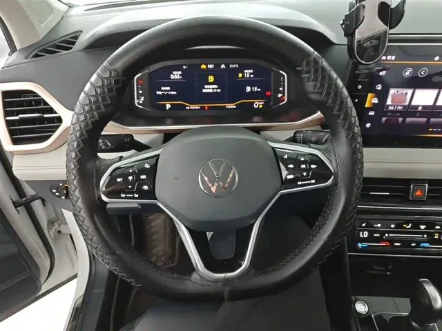 Volkswagen Tharu — Фото автомобиля 10