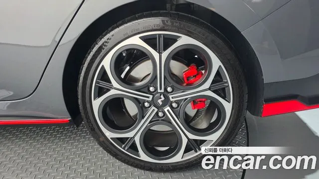 Hyundai AVANTE — Фото автомобиля 19