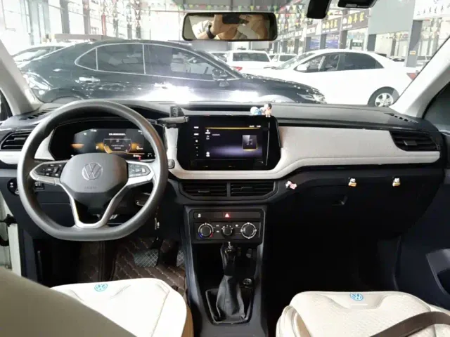 Volkswagen Tharu — Фото автомобиля 9