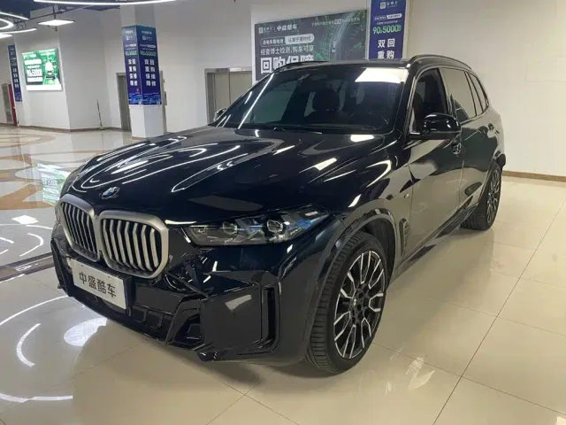 Фотография автомобиля — BMW X5