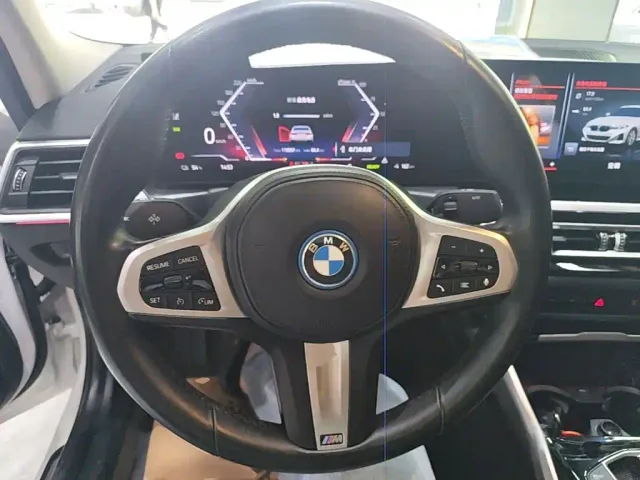 BMW i3 — Фото автомобиля 10