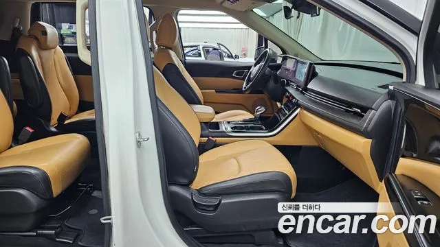 Kia Canival Carnival 4 поколение Бензин 9 мест Prestige — Фото автомобиля 9