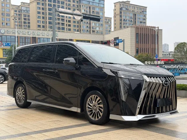 GAC Trumpchi M8 — Фото автомобиля 3