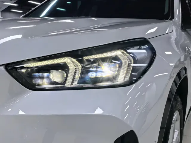 BMW X1 — Фото автомобиля 4