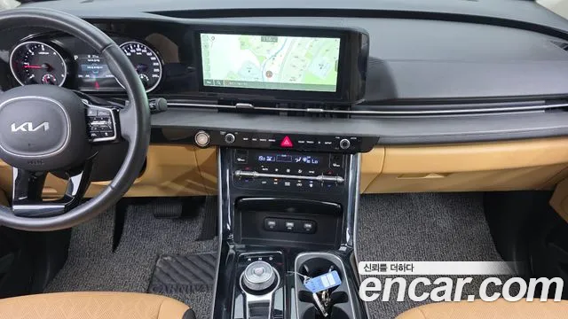 Kia Carnival Generation 4 — Фото автомобиля 14