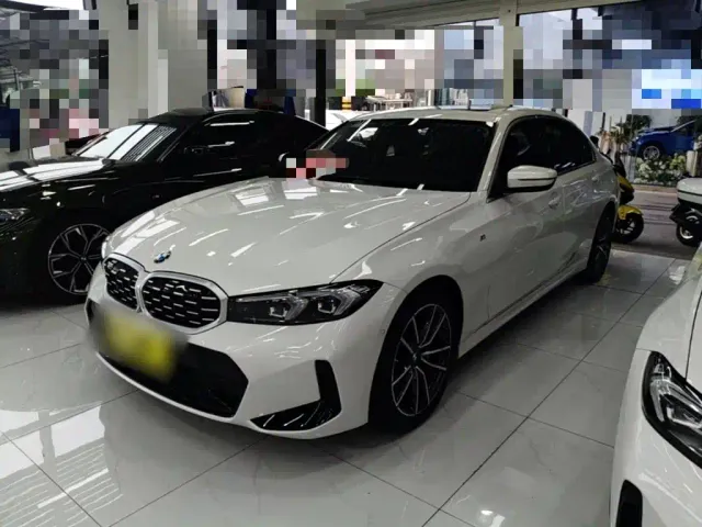 Фотография автомобиля — BMW 3 Series