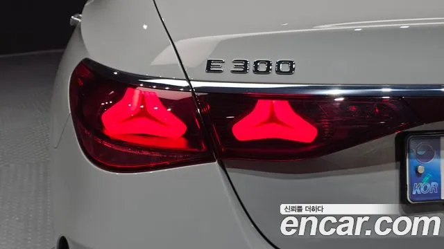 Mercedes-Benz E-Class E-класс W214 E300 4MATIC AMG Line Premier Special — Фото автомобиля 19