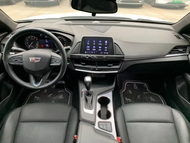 Cadillac CT4 — Фото автомобиля 21