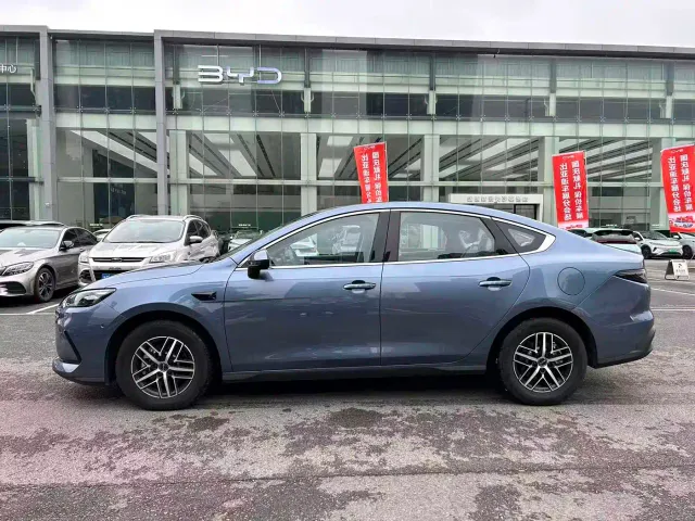 BYD Seal 05 DM-i — Фото автомобиля 4