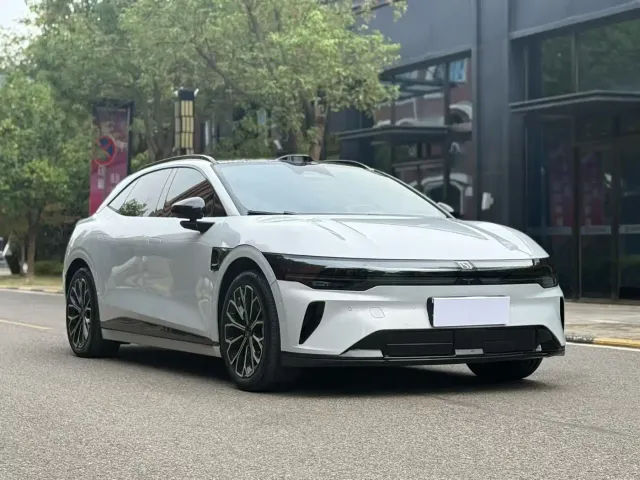 Zeekr 007 GT — Фото автомобиля 3