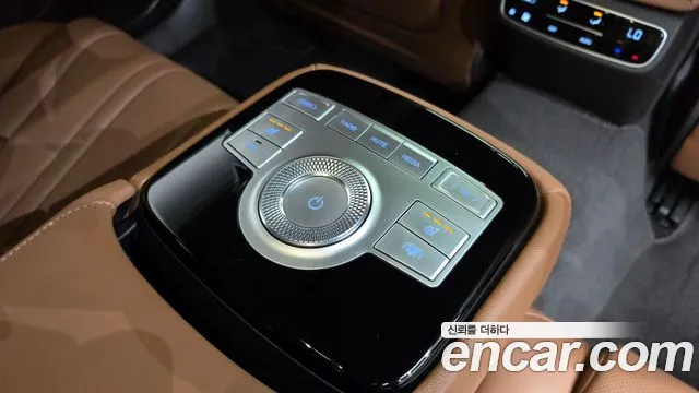 Genesis G80 Бензин 2.5 турбо AWD — Фото автомобиля 27