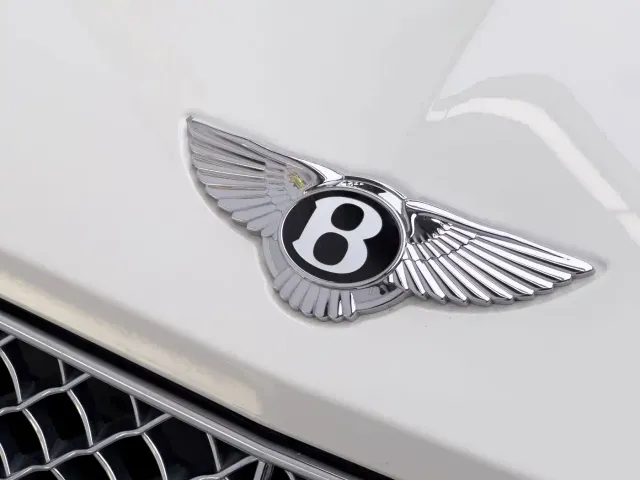 Bentley Continental 2022 4.0T GT V8 — Фото автомобиля 9