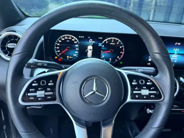 Mercedes-Benz GLB-Class — Фото автомобиля 18