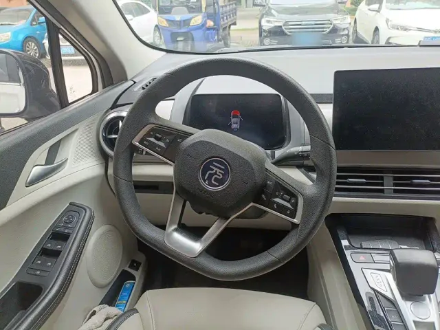 BYD Yuan Pro — Фото автомобиля 2