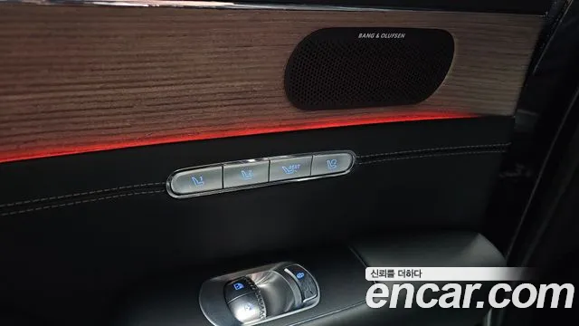 Genesis G90 Бензин 3.5 турбо AWD — Фото автомобиля 27