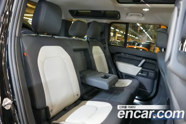 Land Rover Defender Defender (L663) 110 P300 X-Dynamic SE — Фото автомобиля 19