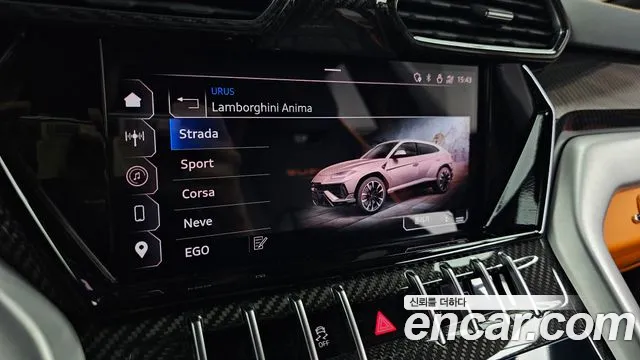 Lamborghini Urus — Фото автомобиля 24