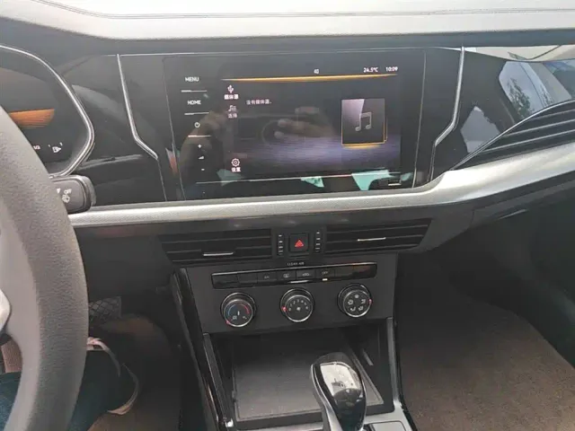 Volkswagen Passat — Фото автомобиля 12