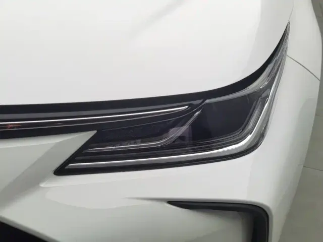 Toyota Corolla — Фото автомобиля 7