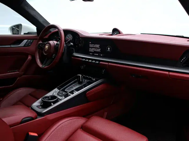 Porsche 911 — Фото автомобиля 5