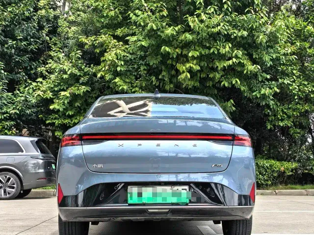 Xpeng P5 — Фото автомобиля 9