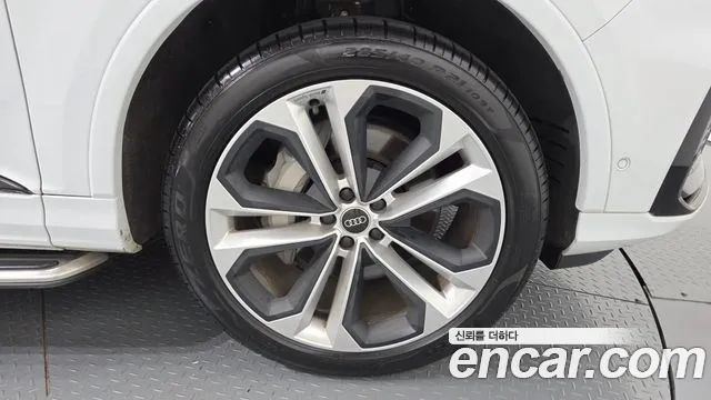 Audi Q7 55 TFSI quattro Premium — Фото автомобиля 19
